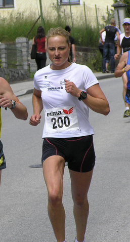 Bernadette Schuster